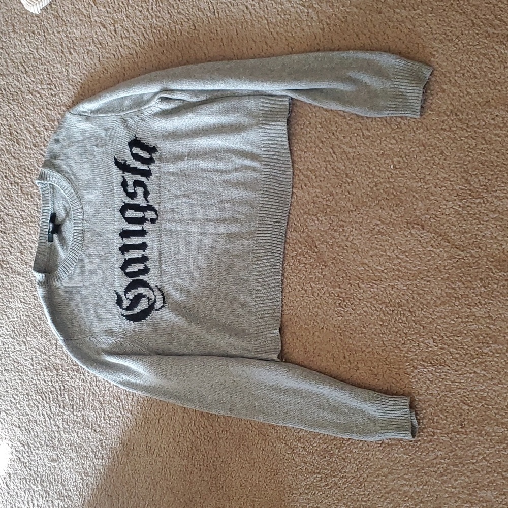 Great knit crop "Gangsta" sweater Forever 21